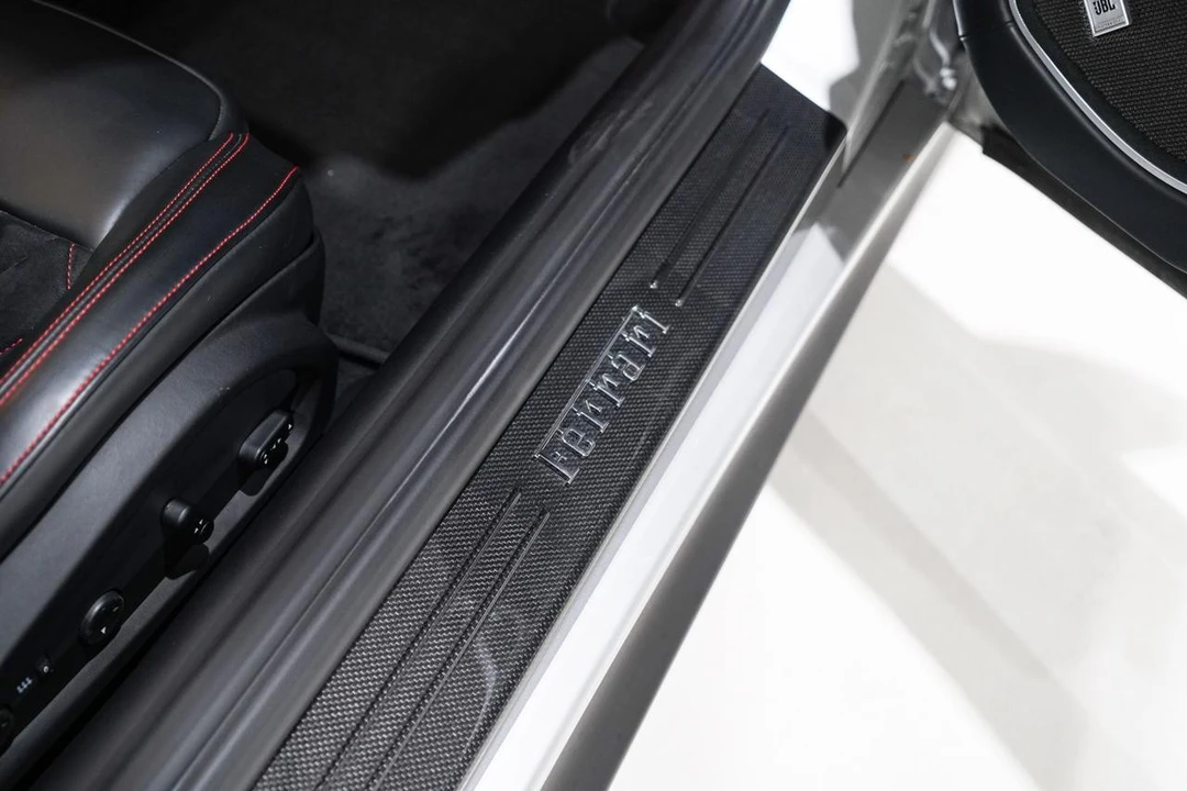 2015 Ferrari F12berlinetta - Image 20 of 21