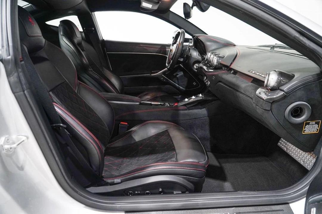 2015 Ferrari F12berlinetta - Image 16 of 21
