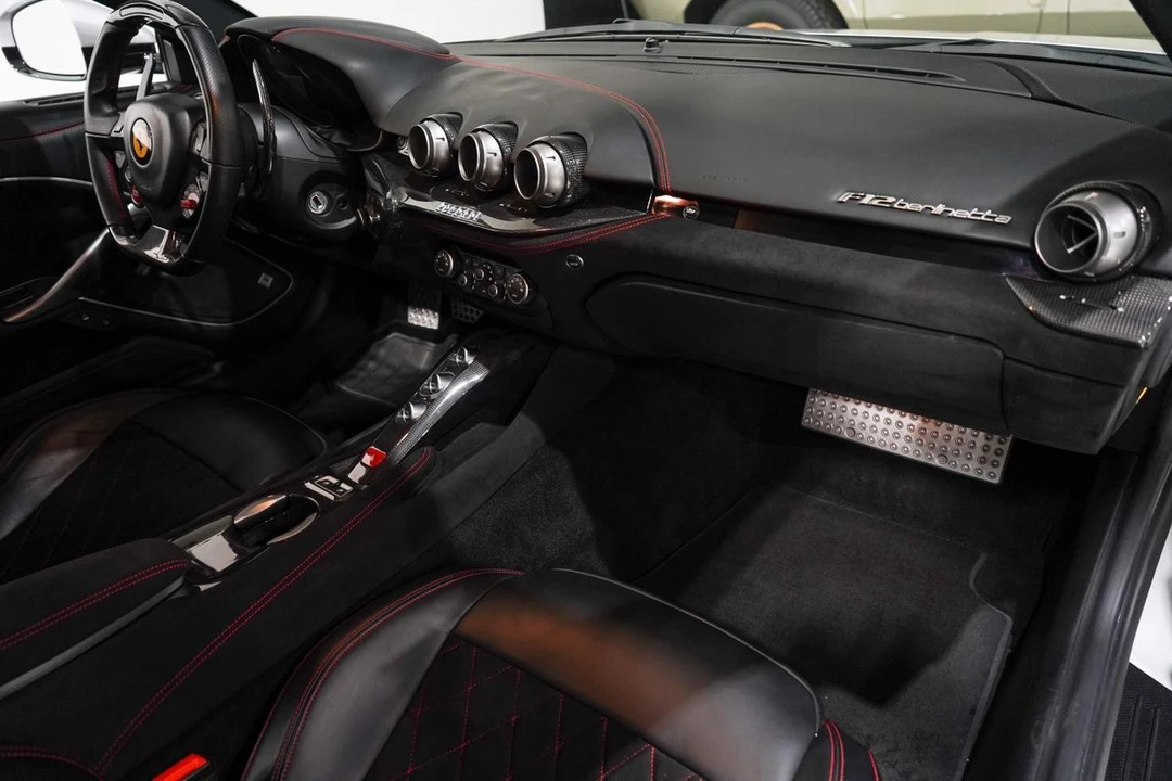 2015 Ferrari F12berlinetta - Image 14 of 21