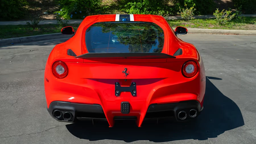 2015 Ferrari F12berlinetta - Image 4 of 31