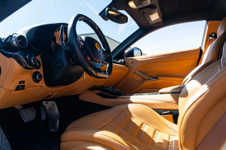 2015 Ferrari F12berlinetta - Image 21 of 31