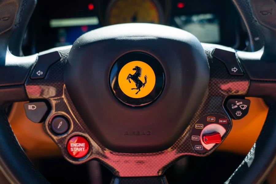 2015 Ferrari F12berlinetta - Image 26 of 31