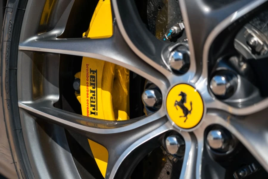 2015 Ferrari F12berlinetta - Image 18 of 31