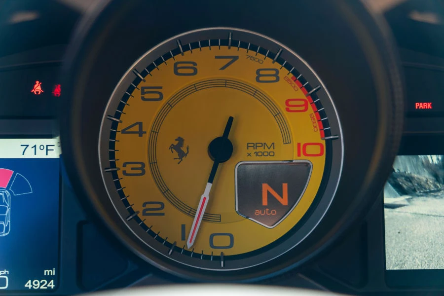 2015 Ferrari F12berlinetta - Image 24 of 31