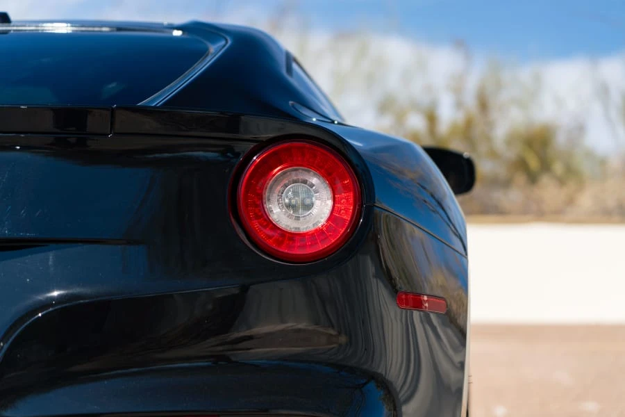 2015 Ferrari F12berlinetta - Image 15 of 31