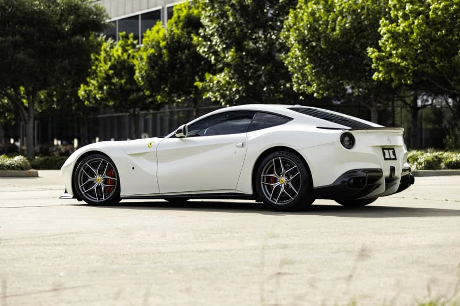 2015 Ferrari F12berlinetta - Image 11 of 30