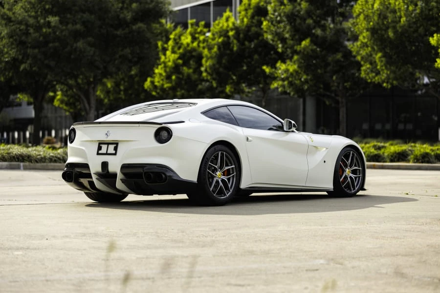 2015 Ferrari F12berlinetta - Image 3 of 30