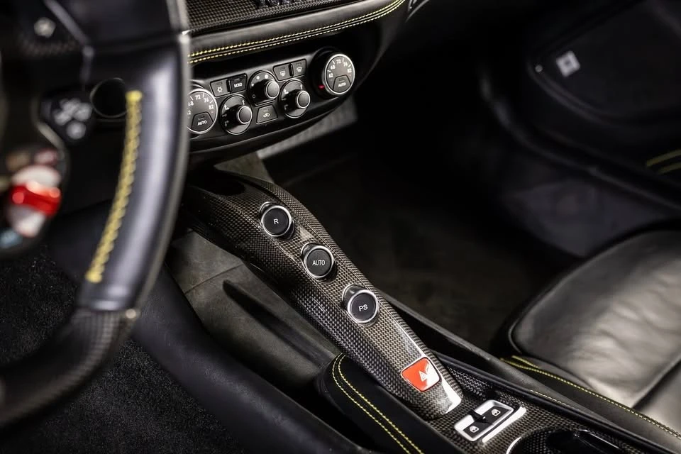 2015 Ferrari F12berlinetta - Image 13 of 19