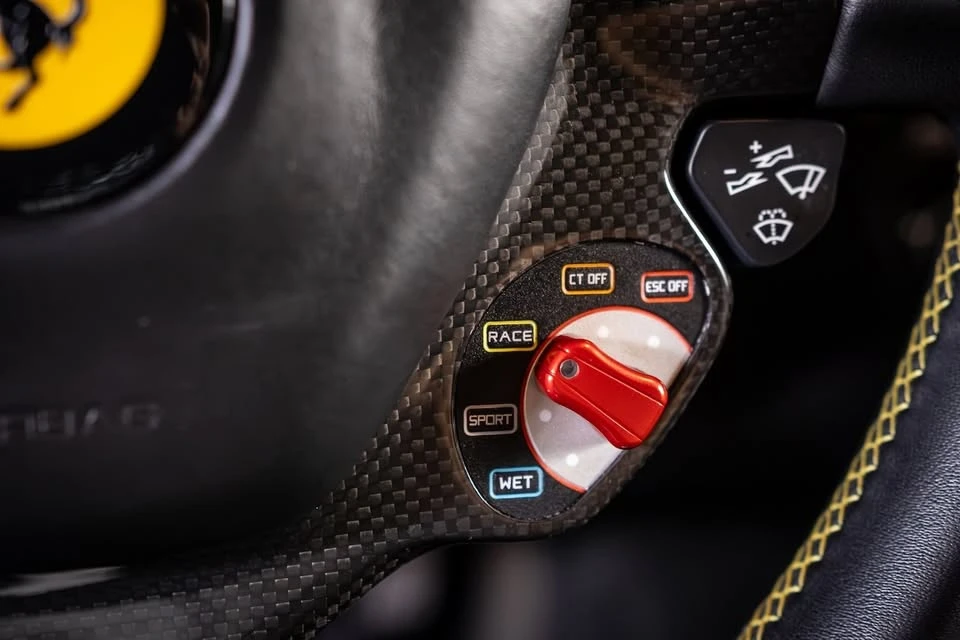2015 Ferrari F12berlinetta - Image 11 of 19