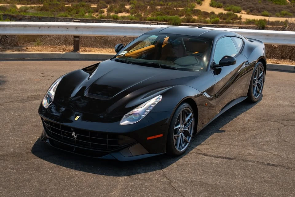 2015 Ferrari F12berlinetta - Image 2 of 20
