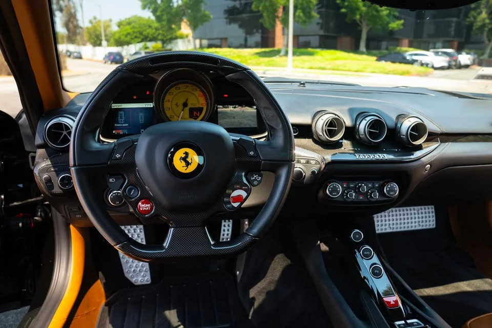 2015 Ferrari F12berlinetta - Image 16 of 20