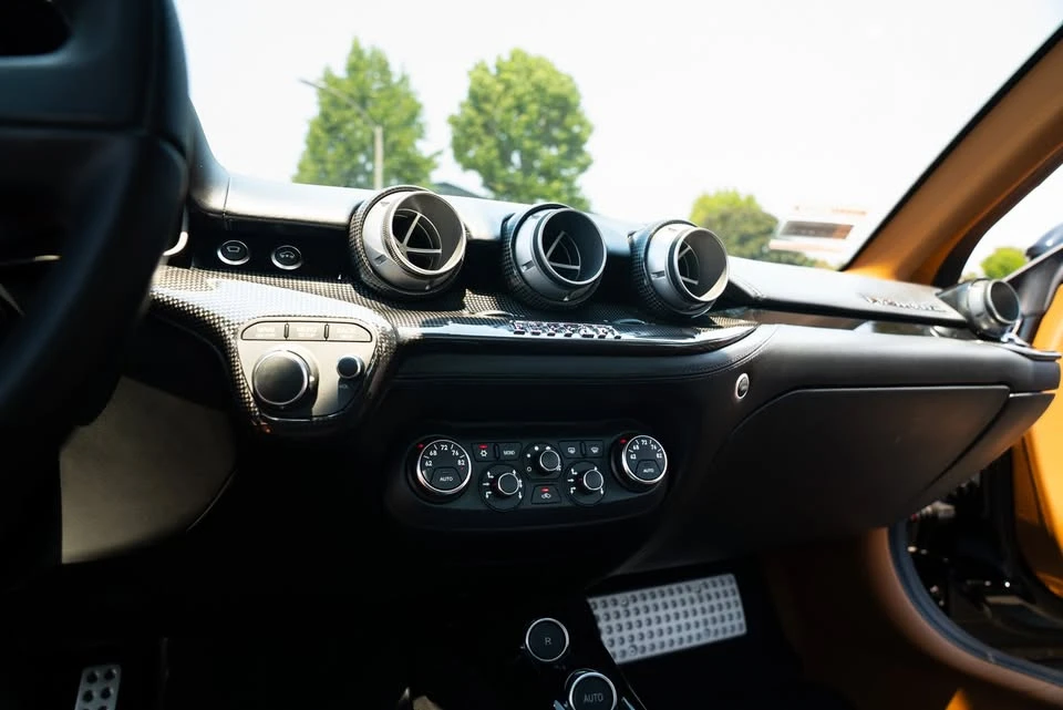 2015 Ferrari F12berlinetta - Image 17 of 20