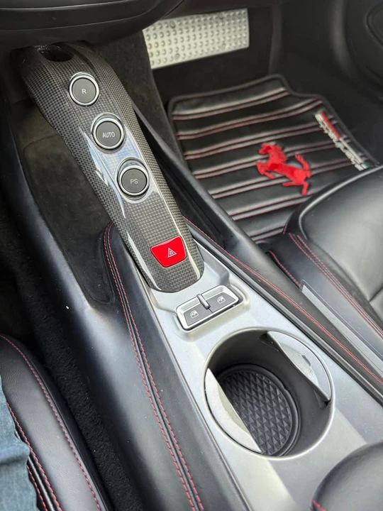 2015 Ferrari F12berlinetta - Image 13 of 19
