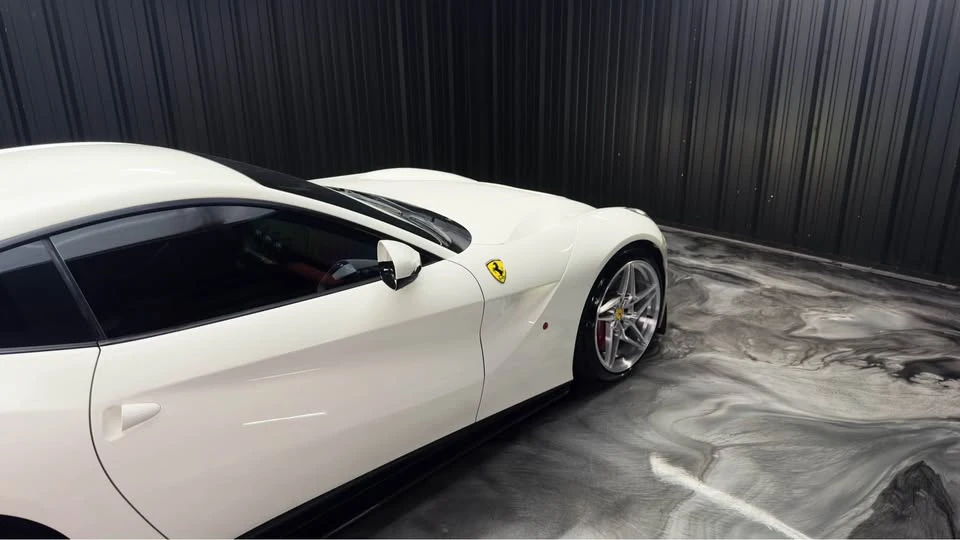 2015 Ferrari F12berlinetta - Image 8 of 17