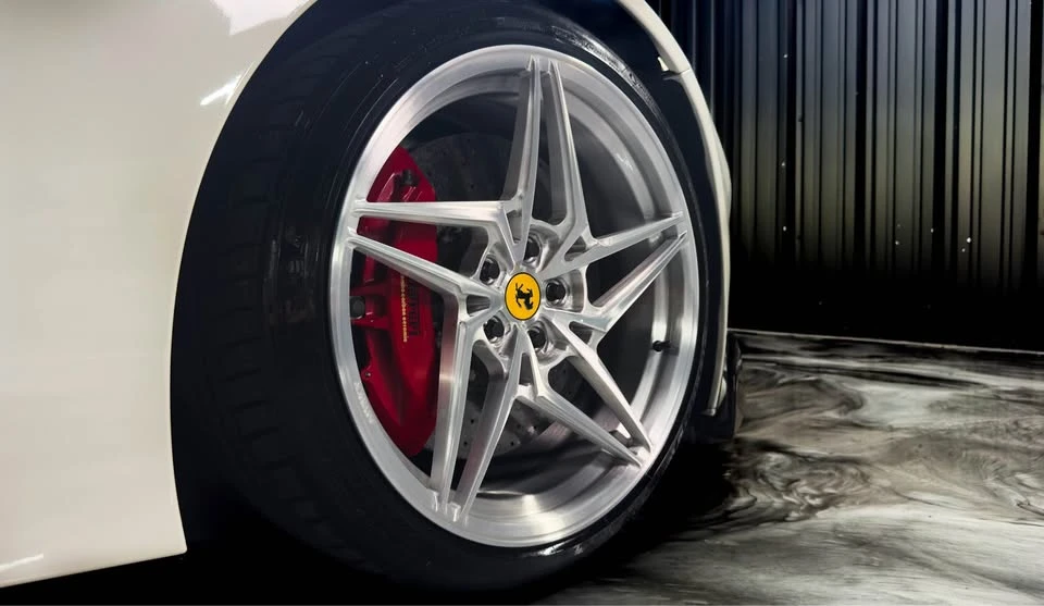 2015 Ferrari F12berlinetta - Image 11 of 17