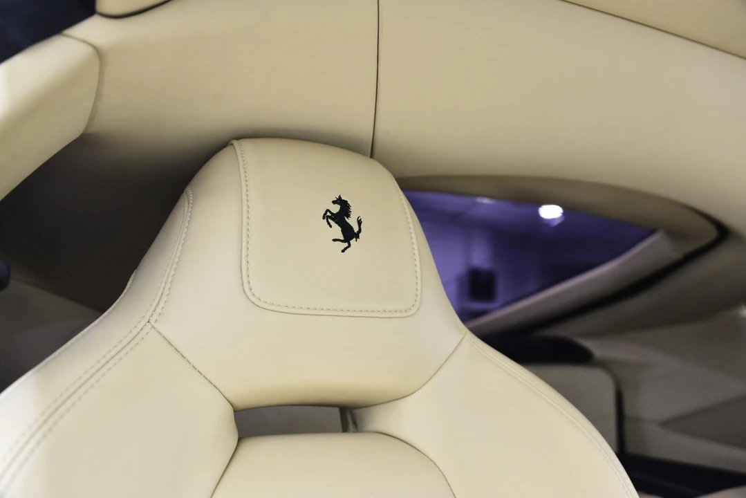 2015 Ferrari F12berlinetta - Image 17 of 21