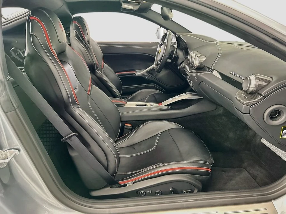 2015 Ferrari F12berlinetta - Image 19 of 31