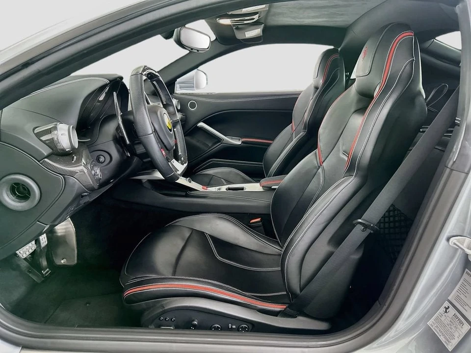 2015 Ferrari F12berlinetta - Image 18 of 31