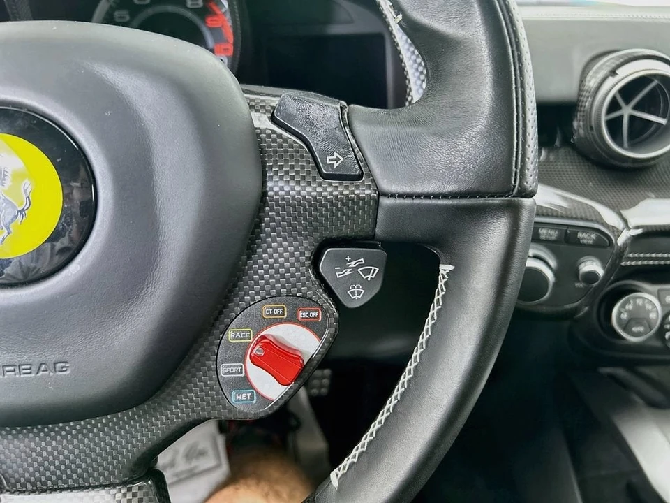 2015 Ferrari F12berlinetta - Image 12 of 31