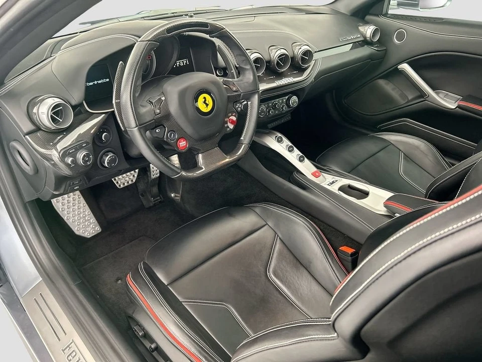 2015 Ferrari F12berlinetta - Image 9 of 31