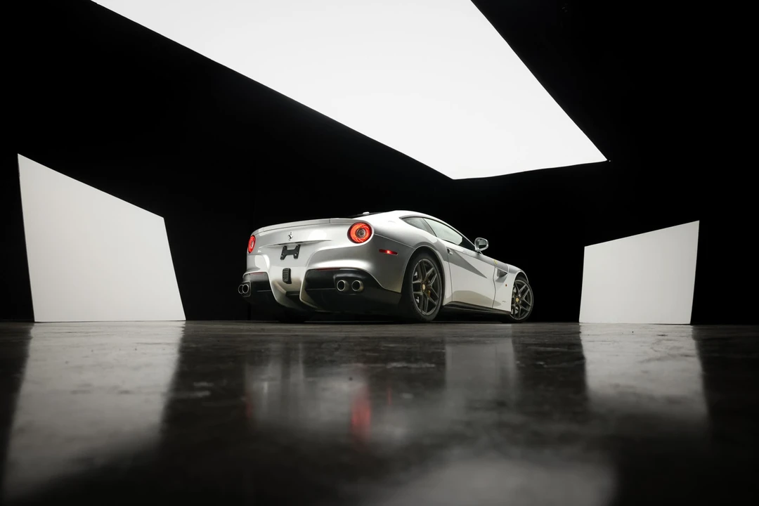 2015 Ferrari F12berlinetta - Image 26 of 31