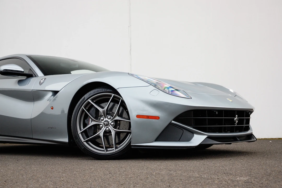 2015 Ferrari F12berlinetta - Image 27 of 31
