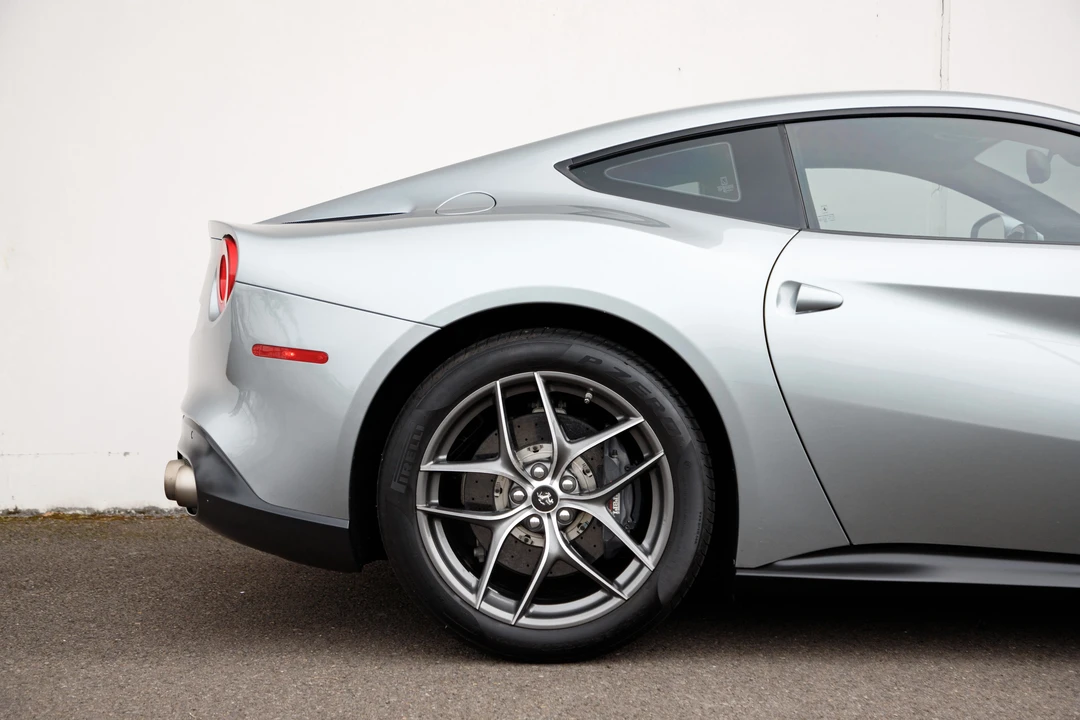 2015 Ferrari F12berlinetta - Image 24 of 31