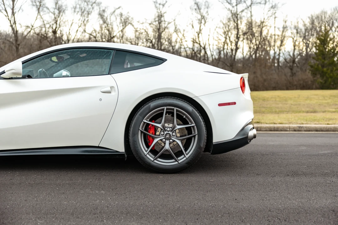 2015 Ferrari F12berlinetta - Image 7 of 31