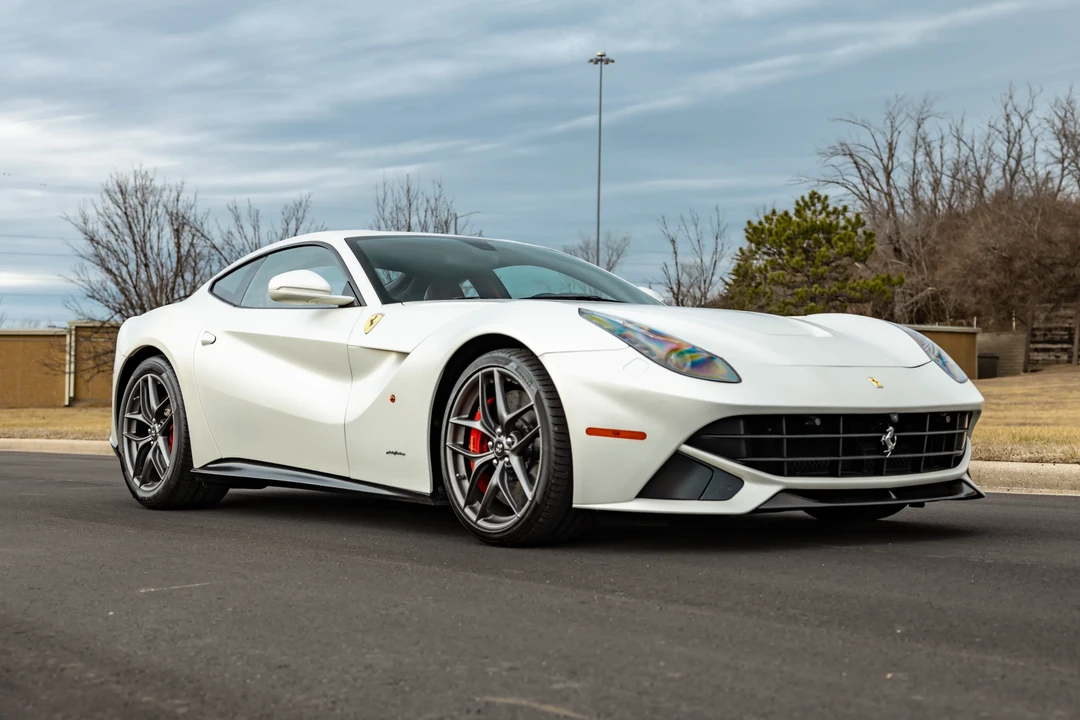 2015 Ferrari F12berlinetta - Image 3 of 31