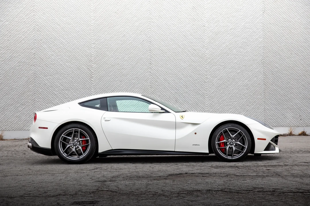 2015 Ferrari F12berlinetta - Image 14 of 31