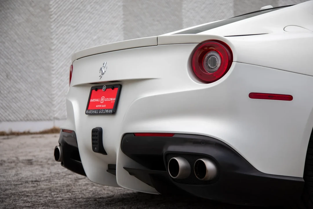 2015 Ferrari F12berlinetta - Image 15 of 31