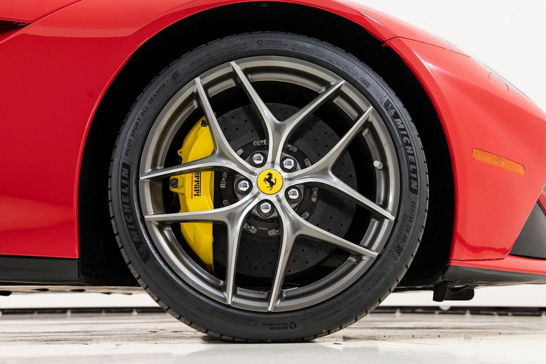 2015 Ferrari F12berlinetta - Image 21 of 31