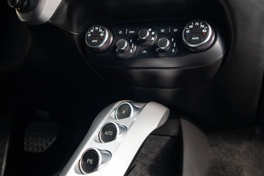 2015 Ferrari F12berlinetta - Image 14 of 18