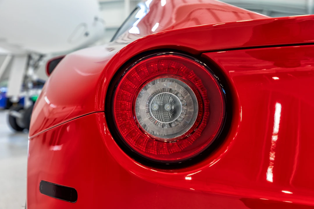 2015 Ferrari F12berlinetta - Image 26 of 31