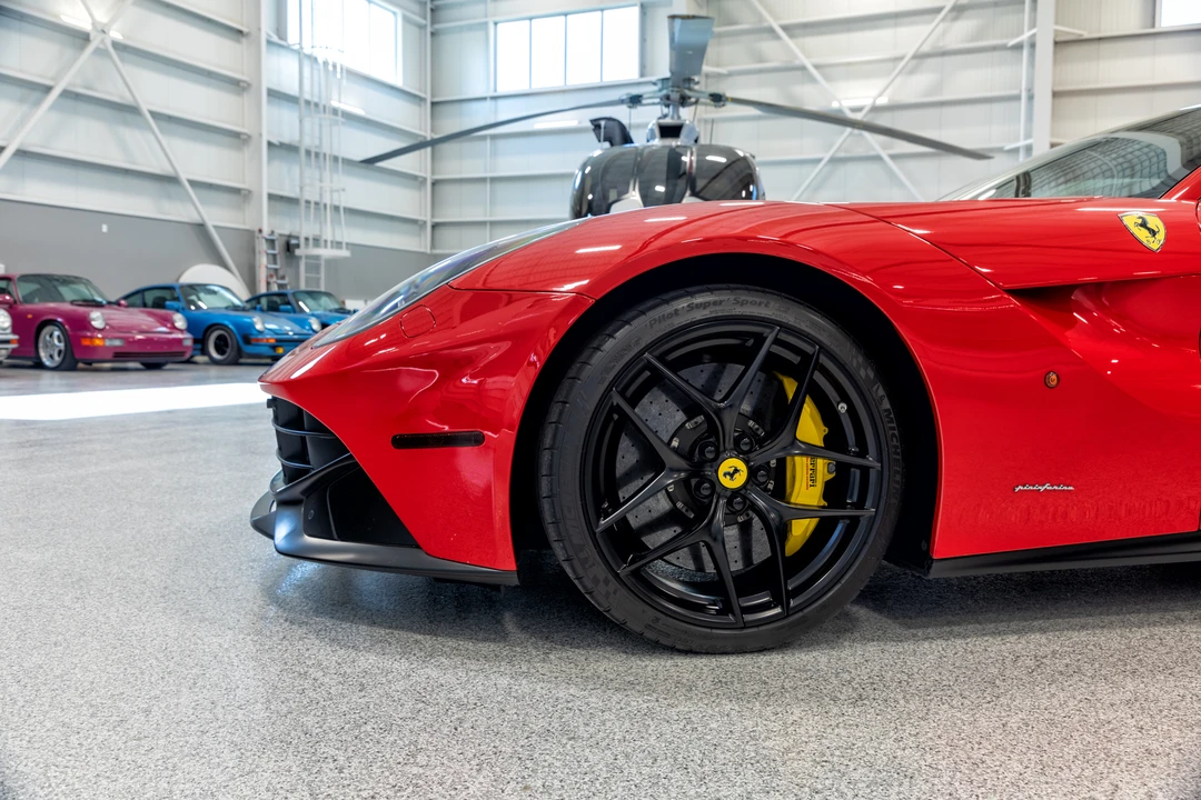2015 Ferrari F12berlinetta - Image 16 of 31