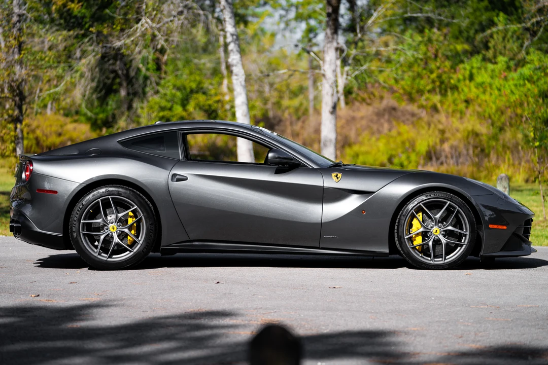 2015 Ferrari F12berlinetta - Image 15 of 31