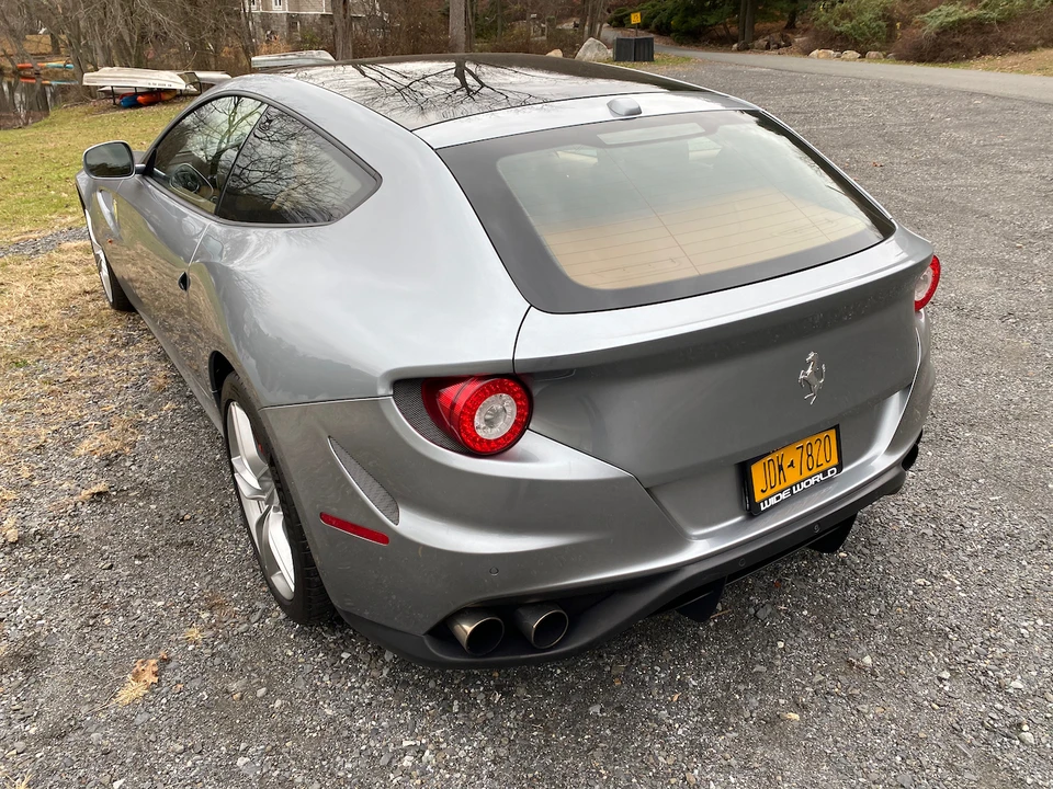 2015 Ferrari FF - Image 8 of 31