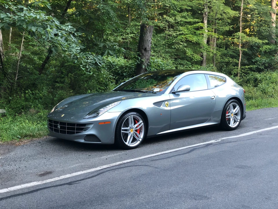 2015 Ferrari FF - Image 10 of 31