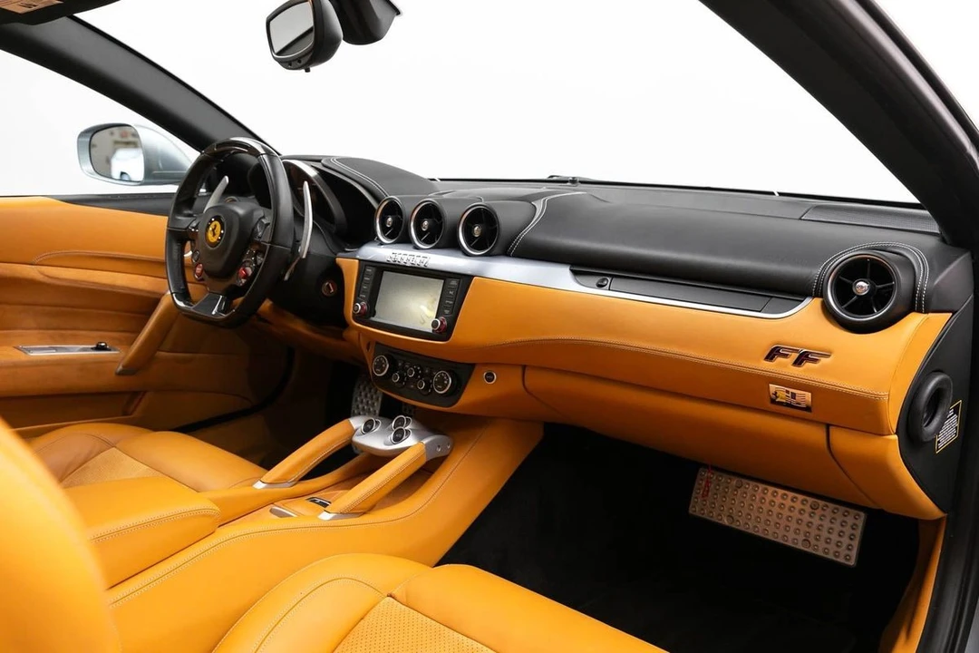 2015 Ferrari FF - Image 19 of 21