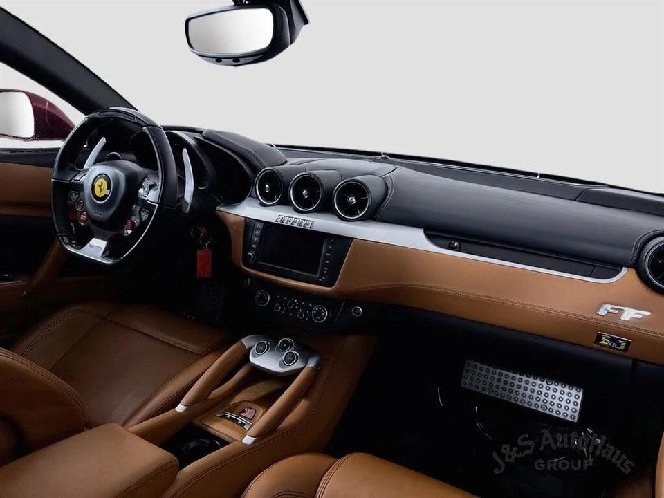 2015 Ferrari FF - Image 30 of 31