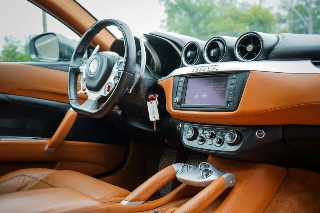 2015 Ferrari FF - Image 13 of 21