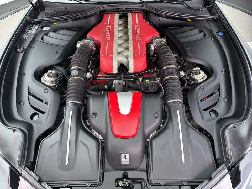 2015 Ferrari FF - Image 20 of 25