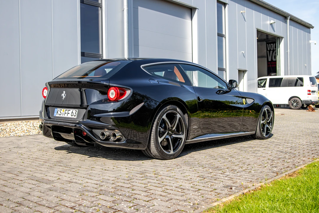 2015 Ferrari FF - Image 5 of 31