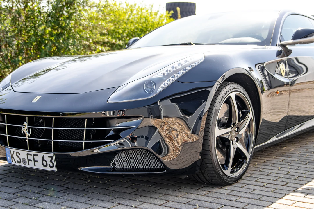 2015 Ferrari FF - Image 21 of 31