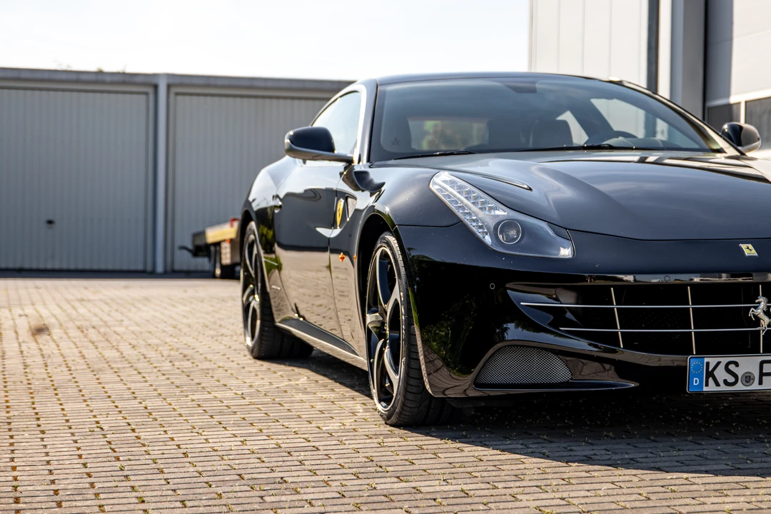 2015 Ferrari FF - Image 22 of 31