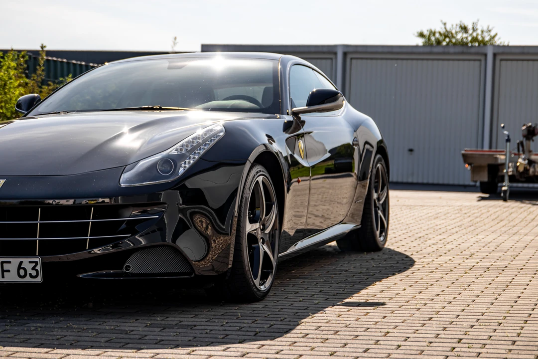 2015 Ferrari FF - Image 23 of 31