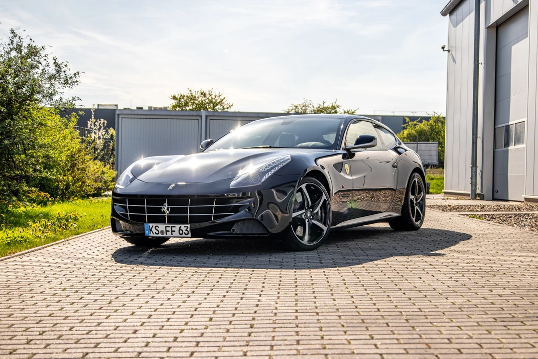 2015 Ferrari FF - Image 9 of 31