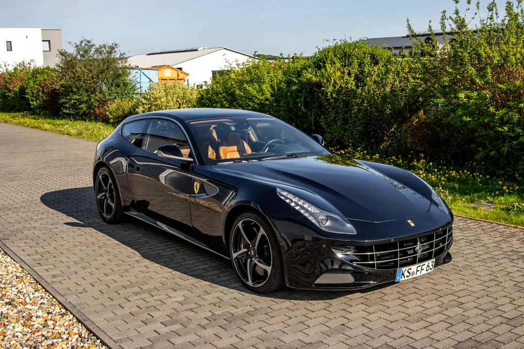 2015 Ferrari FF - Image 16 of 31