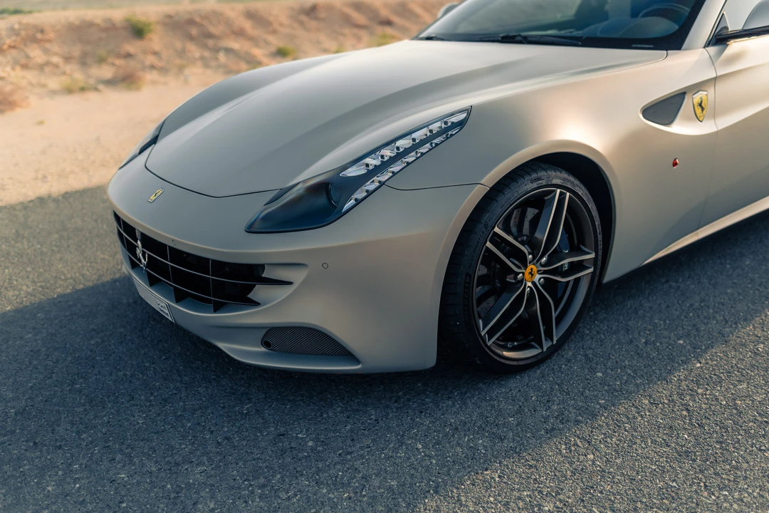 2015 Ferrari FF - Image 18 of 31