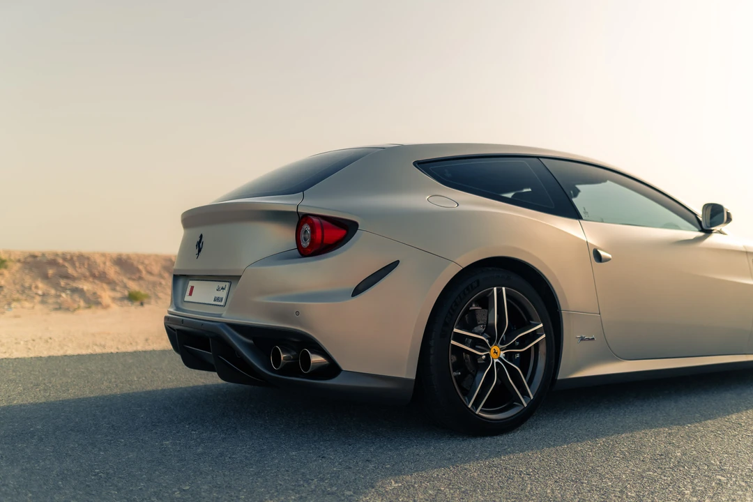 2015 Ferrari FF - Image 26 of 31